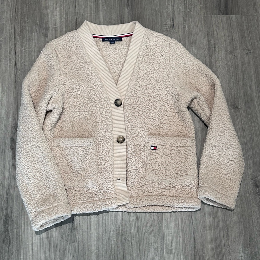 ❥𝗧𝗢𝗠𝗠𝗬 𝗛𝗜𝗟𝗙𝗜𝗚𝗘𝗥: Faux-Sherpa Cardigan
